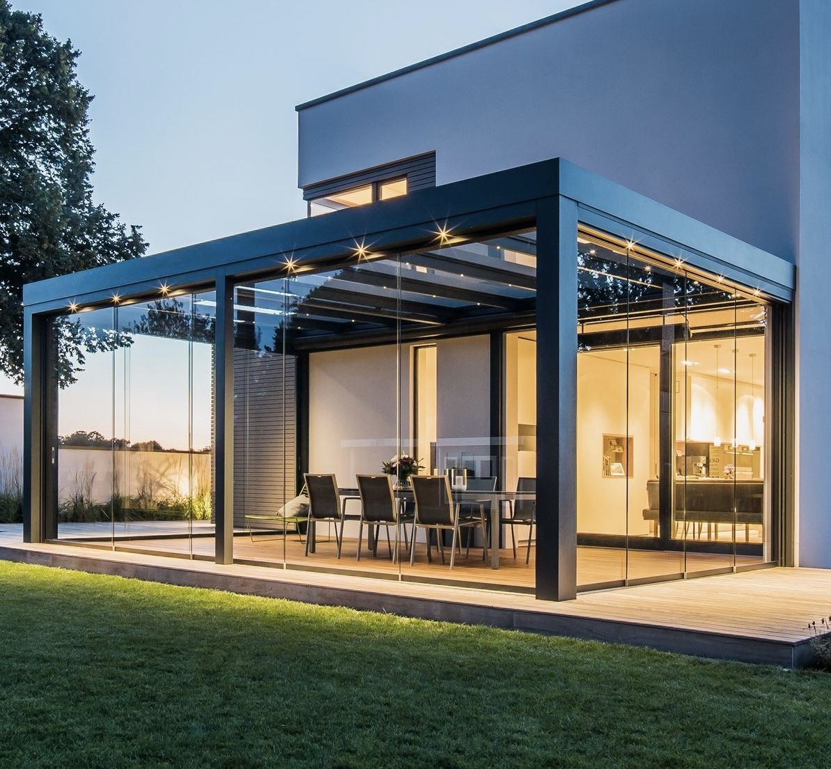 الجلسات والمظلات تنسيق حدائق في الرياض – تصميم حديقة مودرن